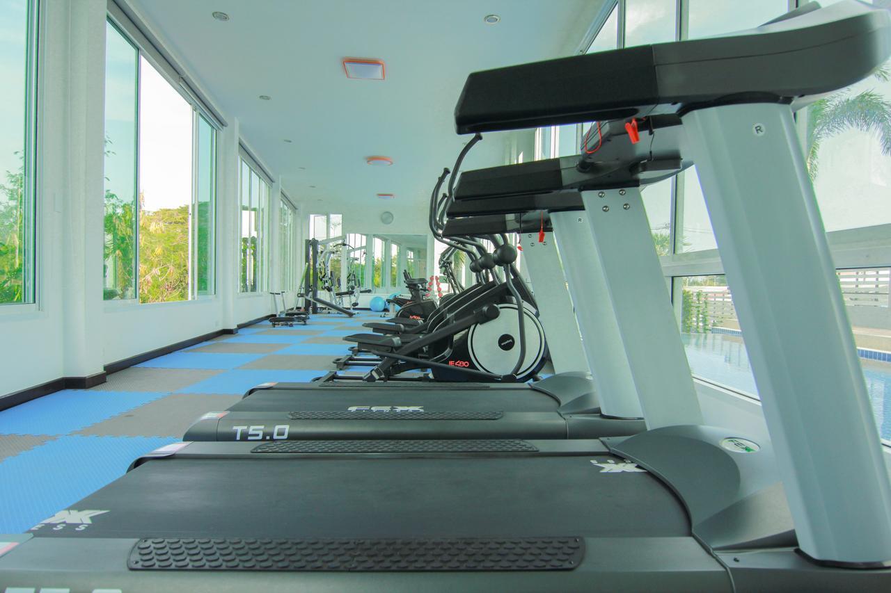 Tada Condotel Buriram Bagian luar foto