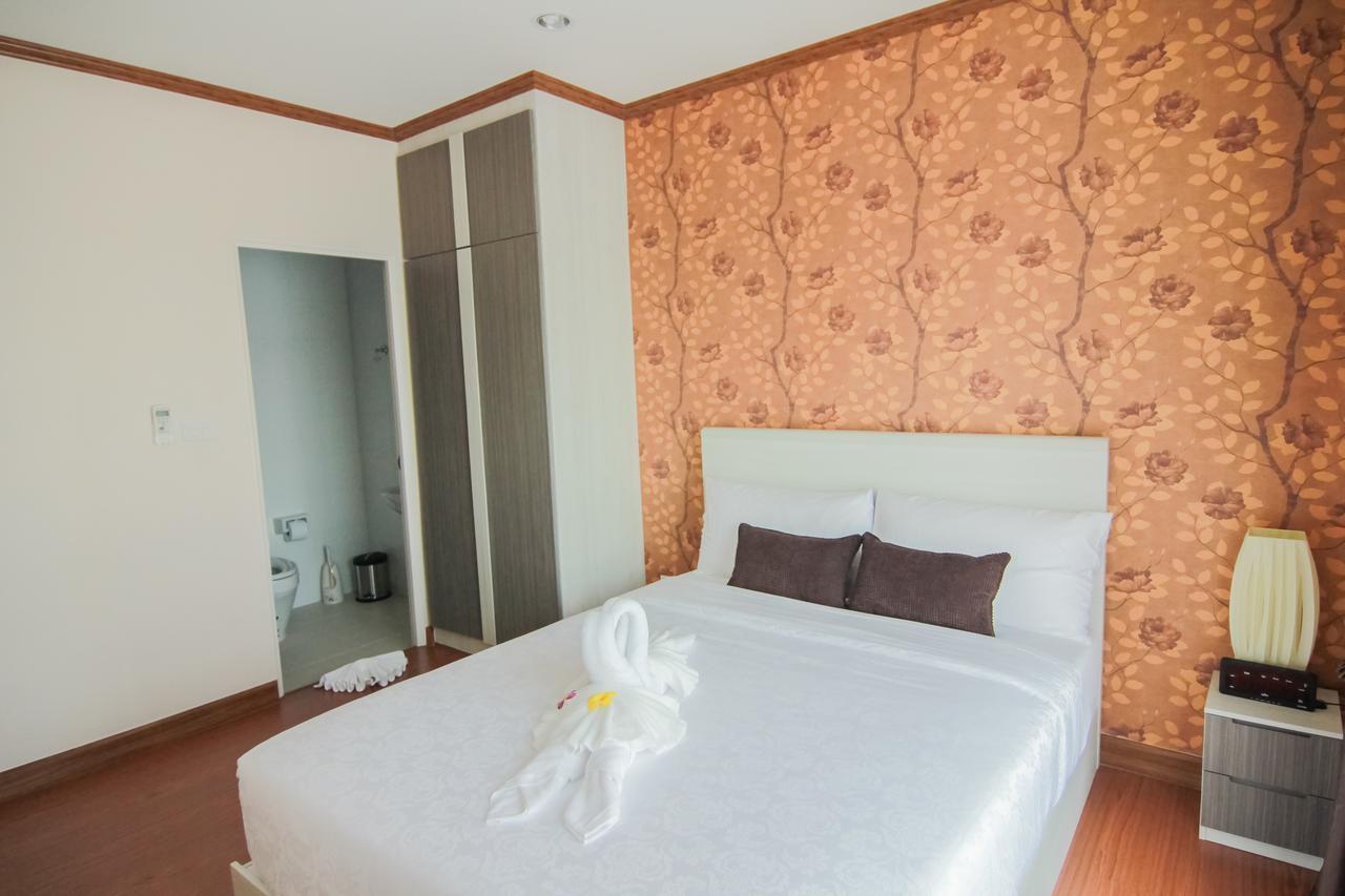 Tada Condotel Buriram Bagian luar foto