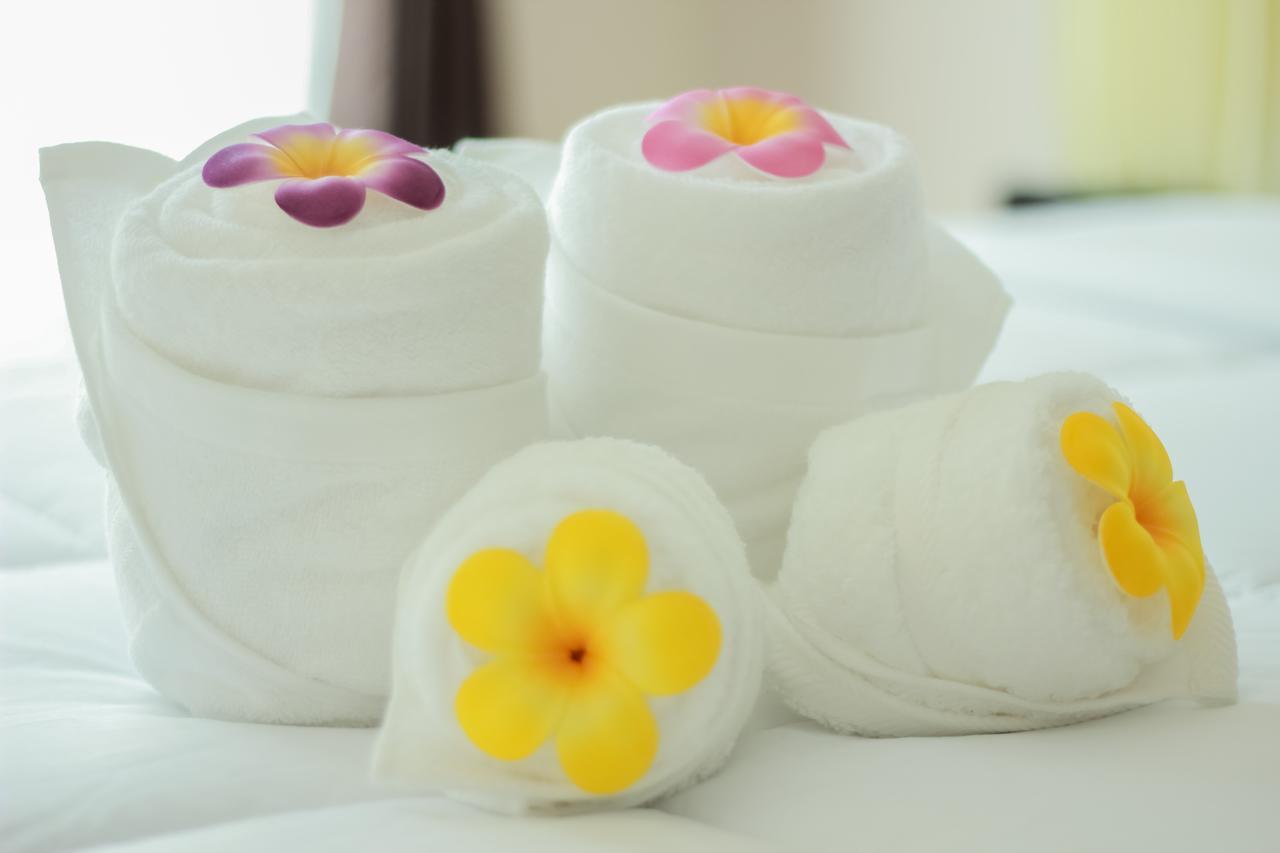 Tada Condotel Buriram Bagian luar foto